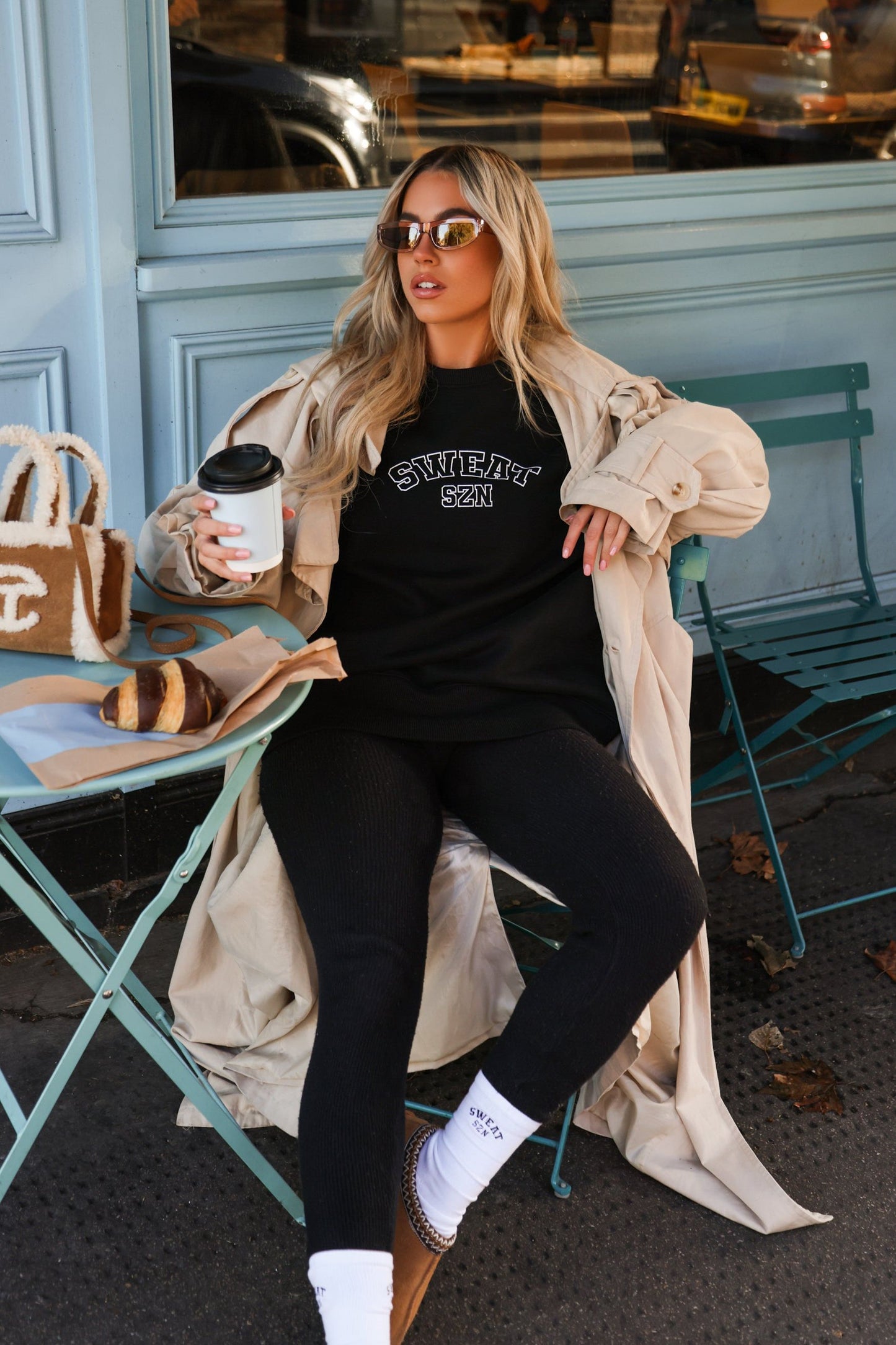 BLACK VARSITY LOGO OVERSIZED SWEATSHIRT