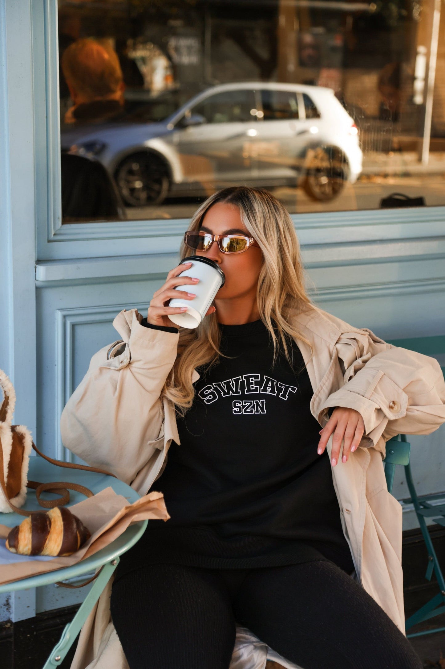 BLACK VARSITY LOGO OVERSIZED SWEATSHIRT